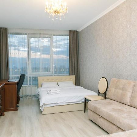 Apart Assistant On Smart Plaza Kiev Ngoại thất bức ảnh