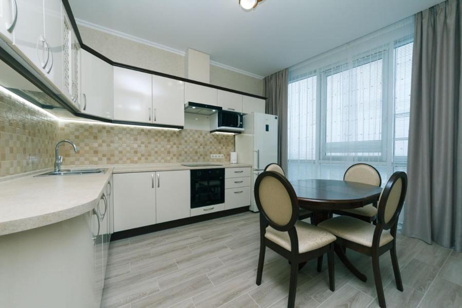 Apart Assistant On Smart Plaza Kiev Ngoại thất bức ảnh